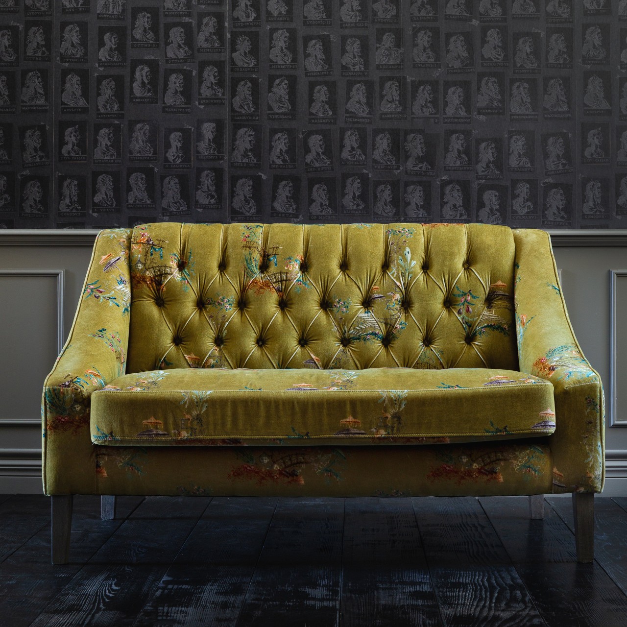 restaurant New Zealand Salg BARON Tufted Sofa - CHINOISERIE Velvet - THE TRANSYLVANIAN MANOR -  Collections - Products