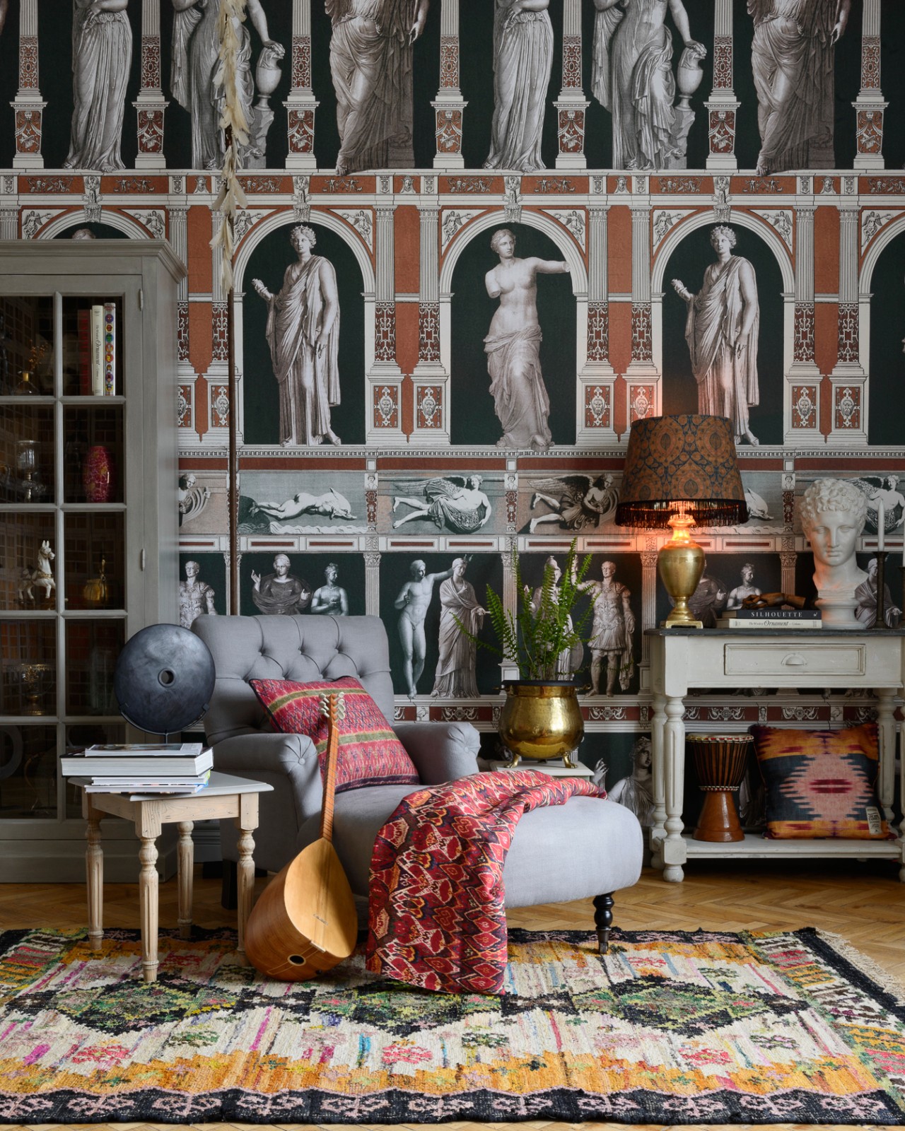 STATUES ANTIQUE Wallpaper - THE HOME OF AN ECCENTRIC MAN Wallpapers -  LIFESTYLE COLLECTION 2020 - Designer Collection - Wallpaper - Products