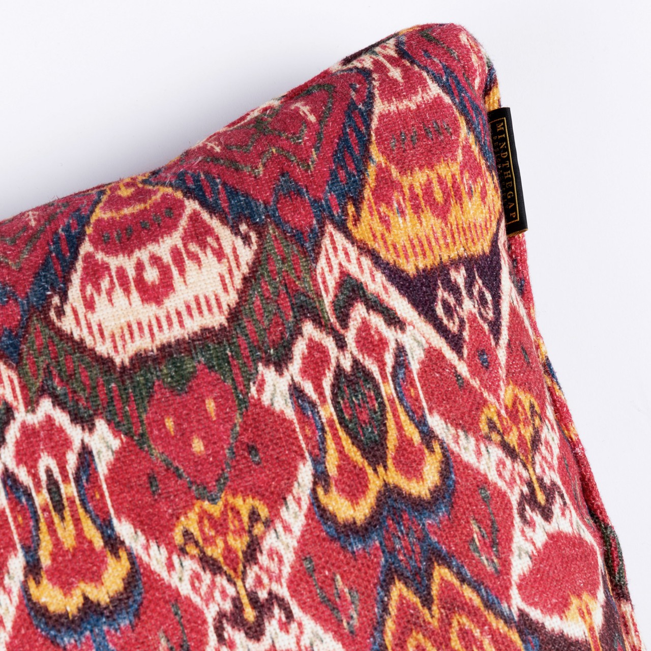ASIAN CRANE Linen Embroidered Cushion