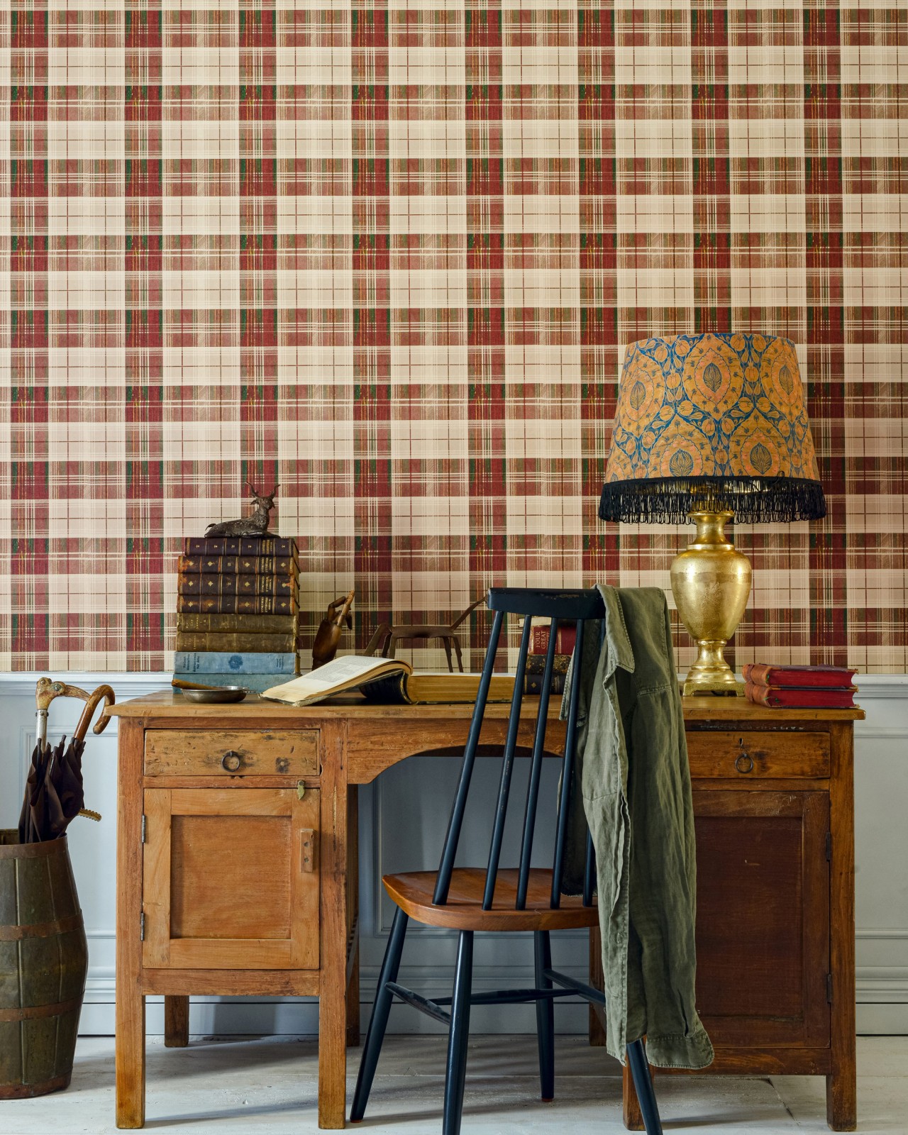 COUNTRYSIDE PLAID Charcoal Wallpaper